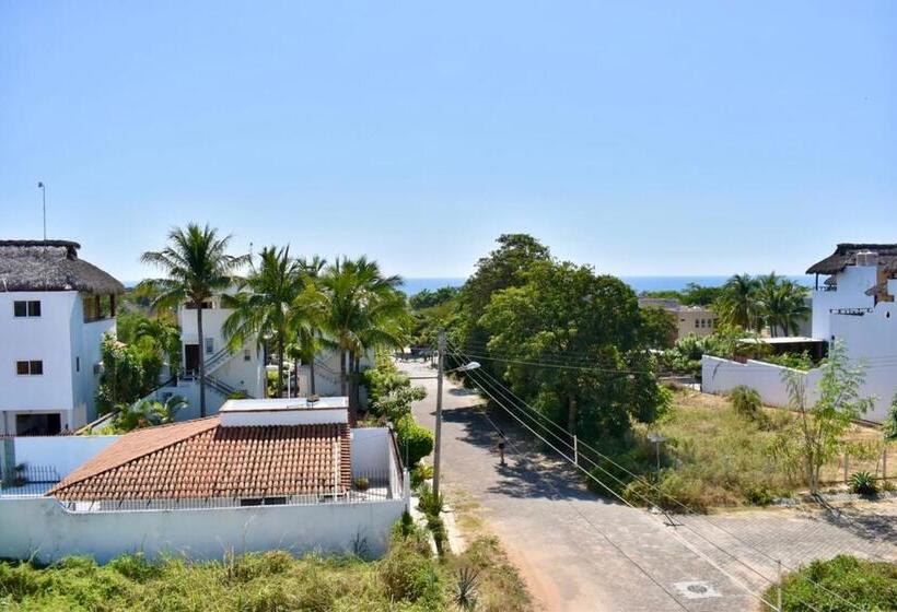 هتل Carri Surf Studio