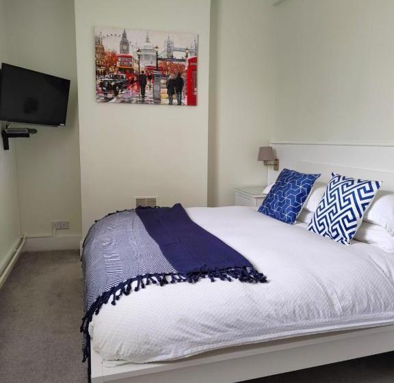 هتل St Johns Boutique