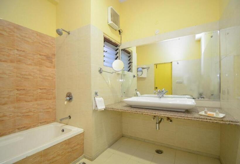 Aaram Baagh   A Luxury Nature Resort