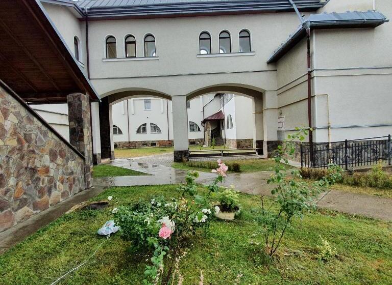 Bed and Breakfast дім святого йосифа