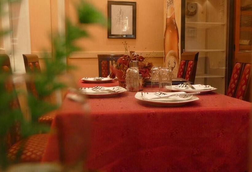 هاستل Utr Jagnjilo 1986