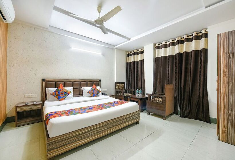 Fabhotel Ess Pee Grand