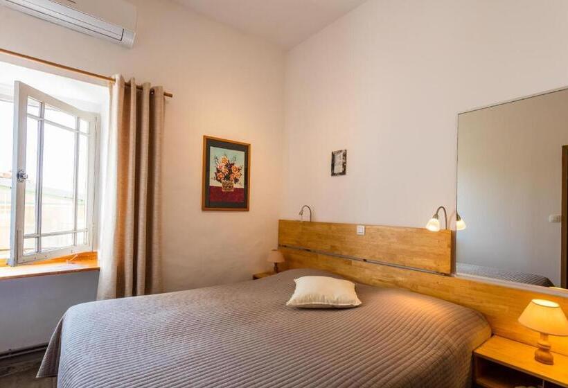 ホテル L Auberge Du Cèdre