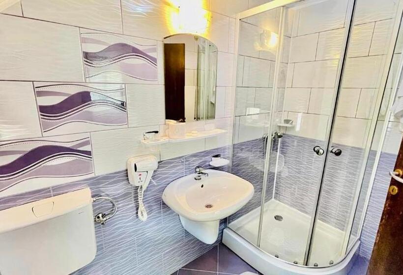 פנסיון Casa Dintre Vai