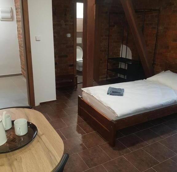 ペンション Penzion Na Statku Březová