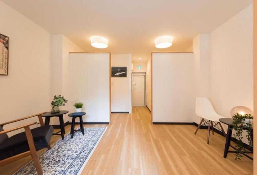 Panzió Tora Hotel Tokyo Ueno 寅ホテル 上野 C