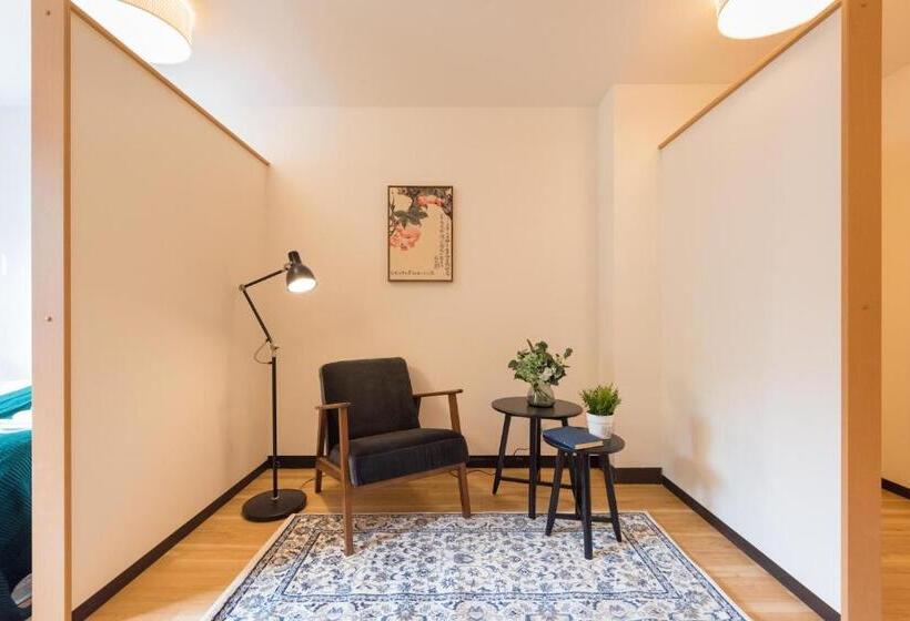Panzió Tora Hotel Tokyo Ueno 寅ホテル 上野 C
