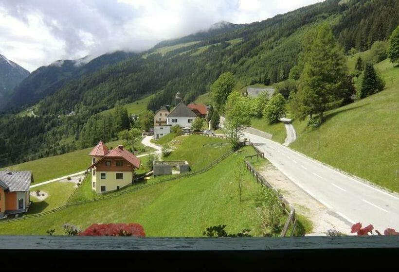 فندق صغير Gasthof Pension Stieber