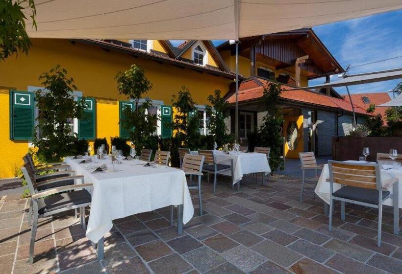 فندق صغير Weingut Essgut Schlafgut Sabathihof Dillinger