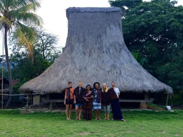 تختخواب و صبحانه Andy S Lodge Kelimutu