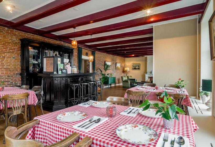 ベッドアンドブレックファースト Herberg Het Rechthuis