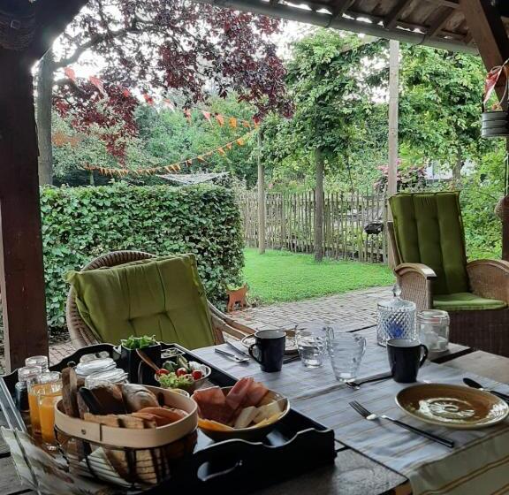 ベッドアンドブレックファースト Thuis Bij Elles