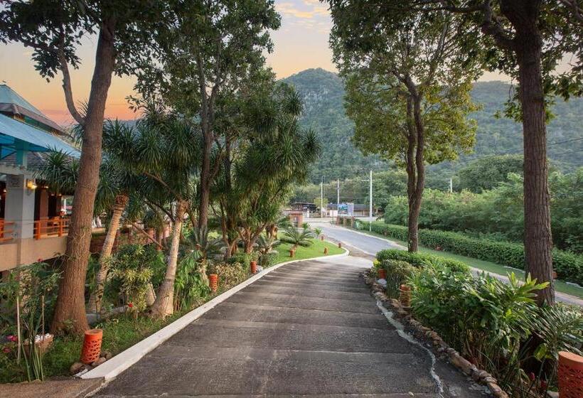 호텔 ปานเทล เขาใหญ่ Parntel Khaoyai