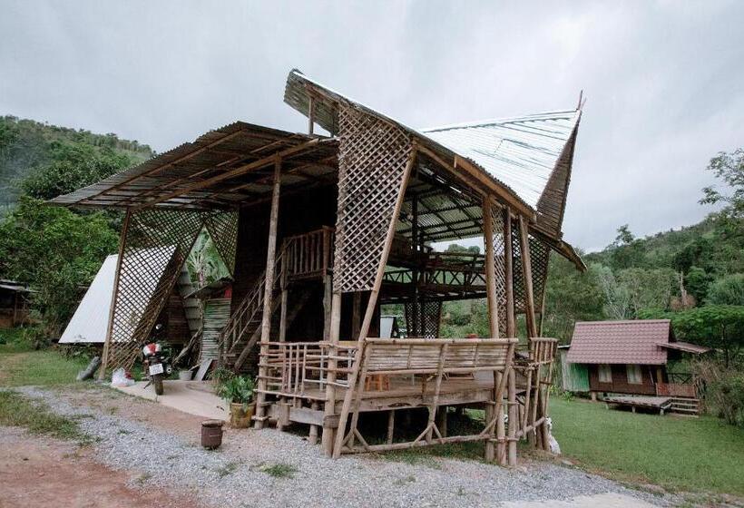 هتل Khaokhopimphupha Farmstay เขาค้อพิมภูผาฟาร์มสเตย์ ไม่มีไฟฟ้า น้ำจากน้ำตกธรรมชาติ Low Cabon With Sust