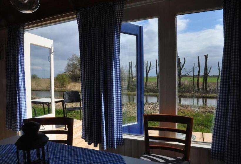 فندق Sitting At The Bay