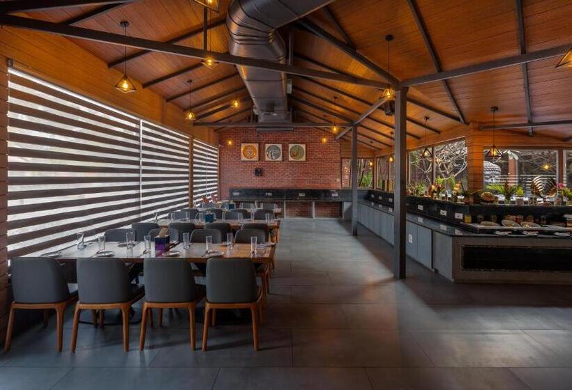 فندق Treat Beach Resort