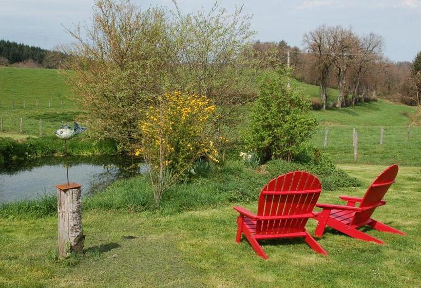 펜션 B&b La Maison Des Collines Autour Chambres D Hôtes