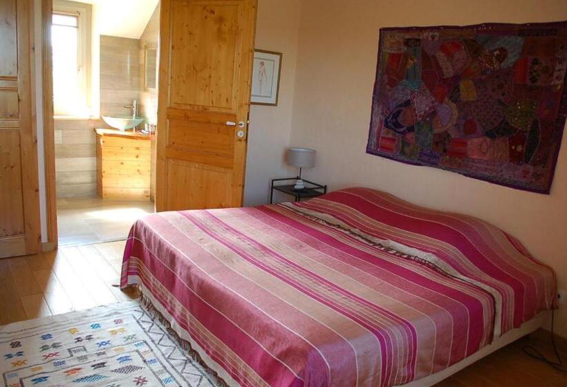 펜션 B&b La Maison Des Collines Autour Chambres D Hôtes