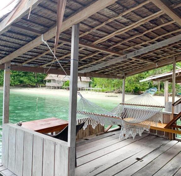 پانسیون Gibran Guest House