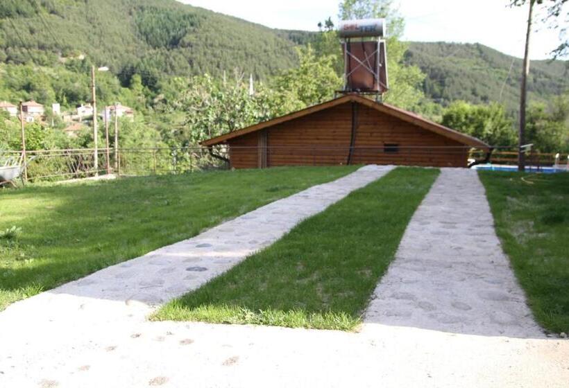 פנסיון Guest House „ Mountain Rest“