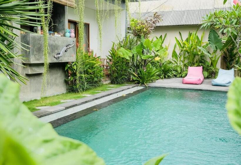 펜션 The Kumpi Bali By The Lavana