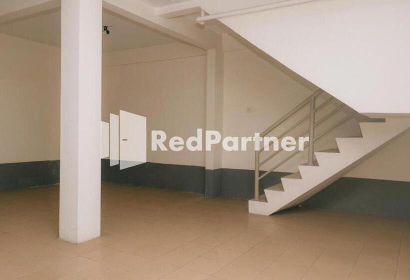 Pits Hotel Mitra Reddoorz Near Atom Mall
