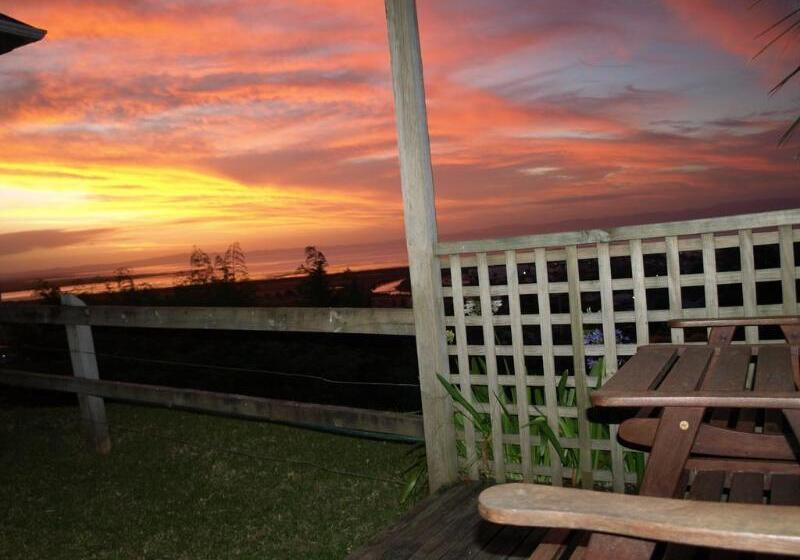 צימר Grafton Cottage & Chalets