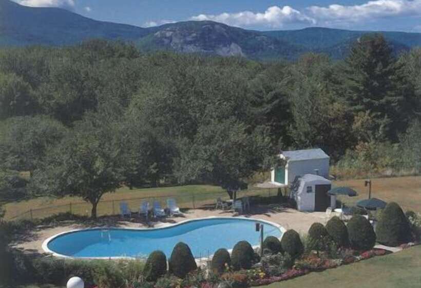 Briarcliff Motel