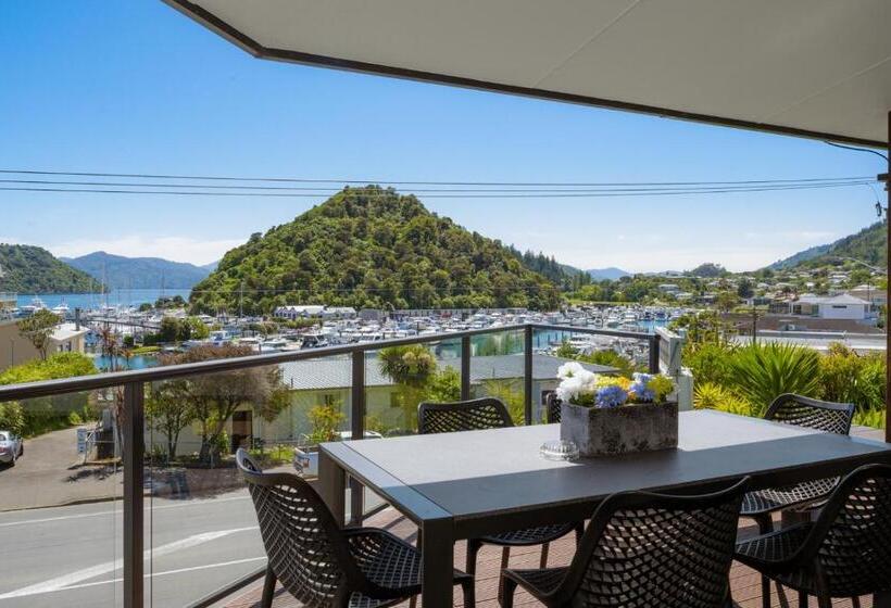 Harbour View Motel