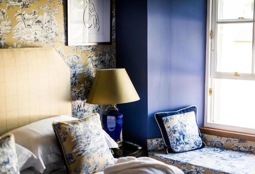 فندق Alexander Residence