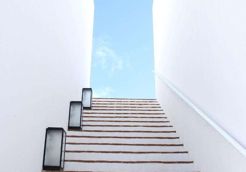 هتل Anamar Santorini