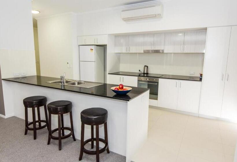 בית מלון כפרי Gladstone Central Plaza Official