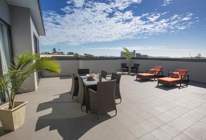 בית מלון כפרי Gladstone Central Plaza Official