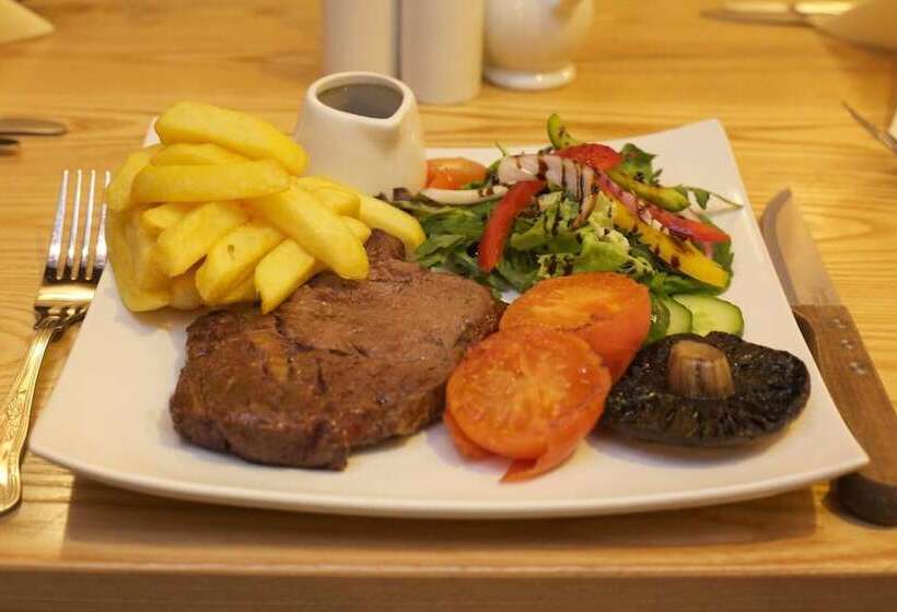 בית מלון כפרי Globe Inn