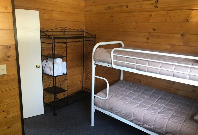 בית מלון כפרי Greymouth Seaside Top 10 Holiday Park