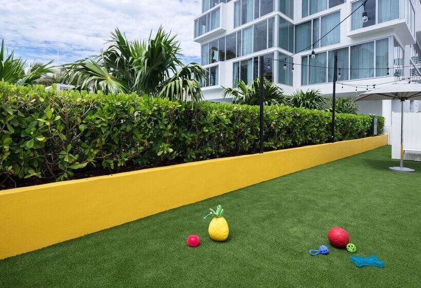 هتل Hyatt Centric South Beach Miami