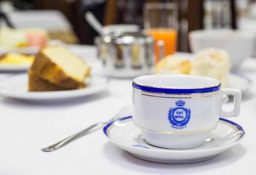 호텔 Kafé