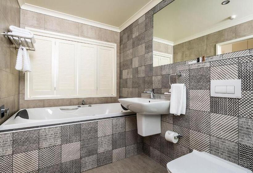 מוטל Pebble Beach Motor Inn