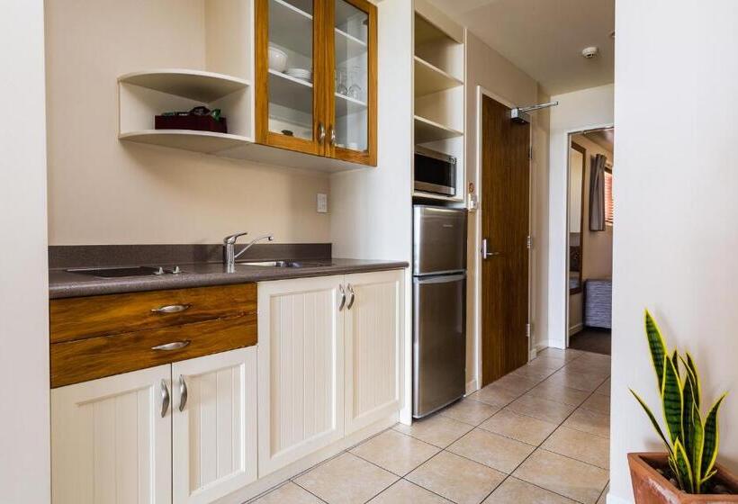 מוטל Pebble Beach Motor Inn