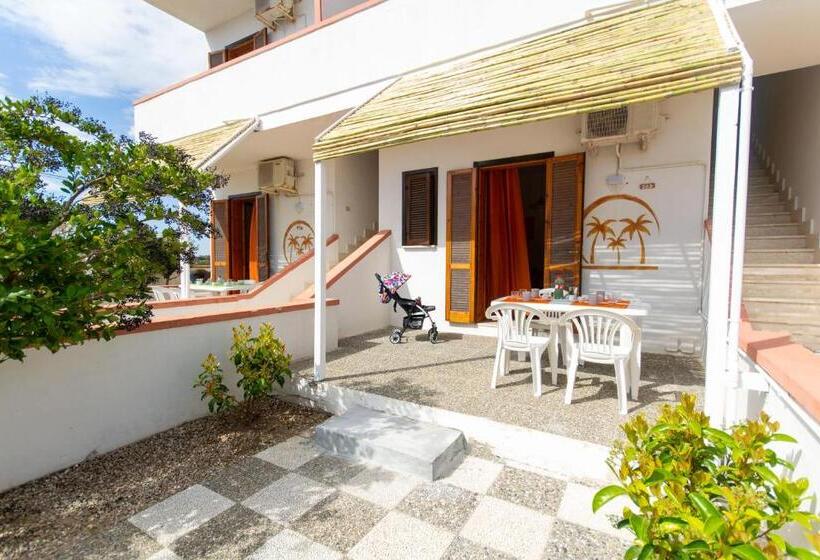 Residence Tre Palme   Localo
