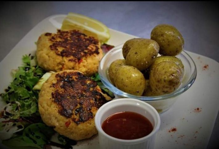 مبيت وإفطار Les Roches Restaurant & Chambre D Hotes