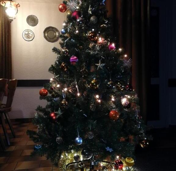 ホテル Gasthaus Hochwald