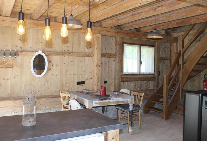 بنسيون Les Chalets De Ludran