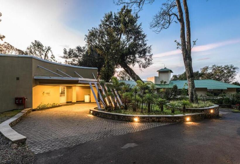 リゾートホテル Club Mahindra Mount Serene, Munnar
