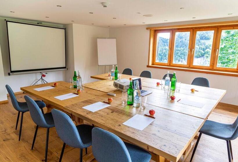 ユースホステル Gasthaus Rössli