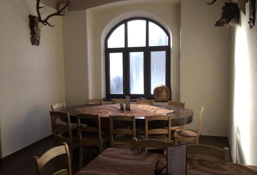 호스텔 Restaurace U Kostela