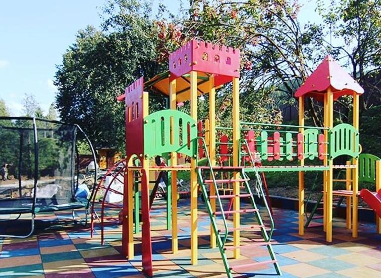 הוסטל Villa Paraiso Karpaty