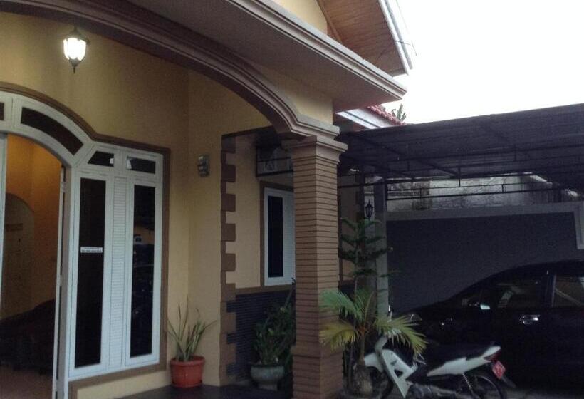 هاستل Wisma Maharani