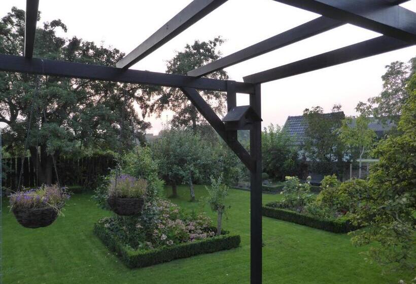 B&b  T Pakhuis