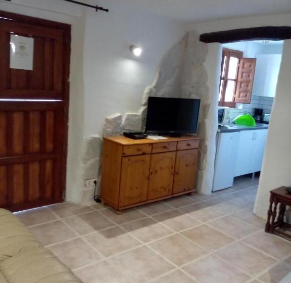 مبيت وإفطار Almond Reef Casa Rural